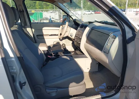 2008 Mazda Tribute I Sport из США, поврежденный, VIN 4F2CZ02Z88KM19552